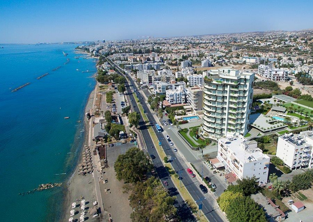 3 Bedrooms Apartment in Germasogeia, Limassol