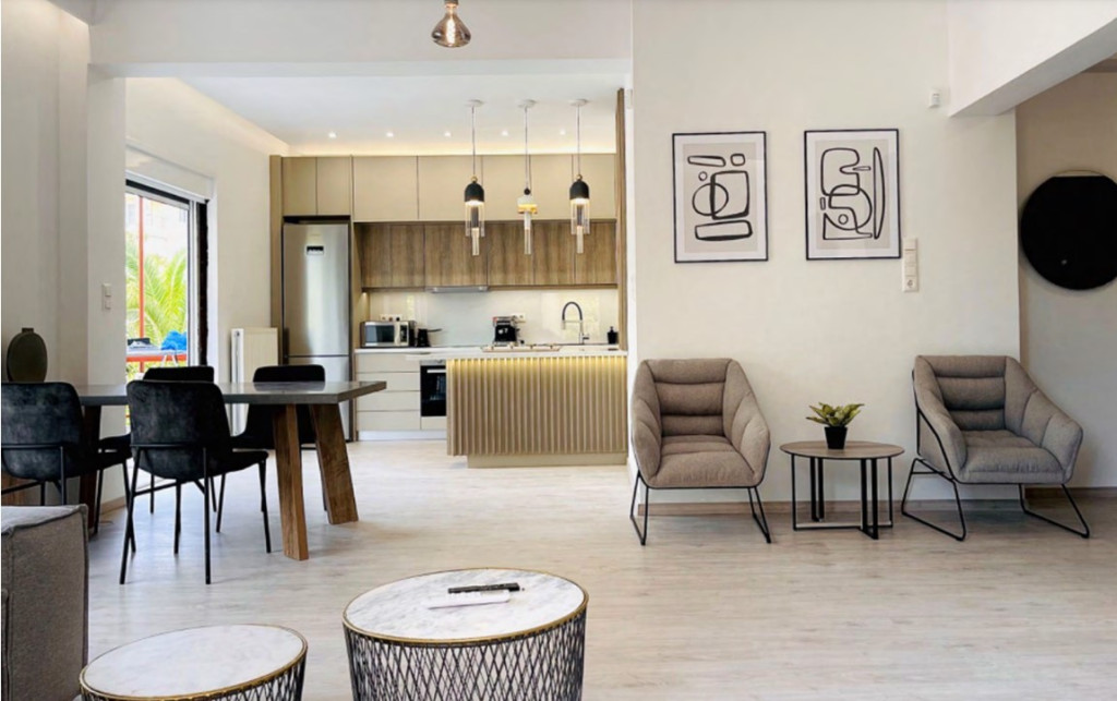 3 Bedroom Apartment for Sale in Voula, Athens