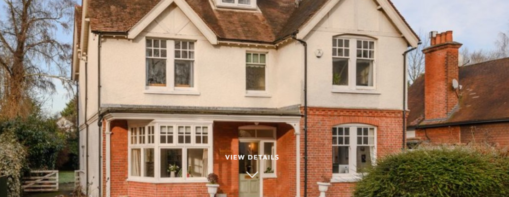 6 Bedroom Villa for Sale in Milbourne Lane, Esher. UK