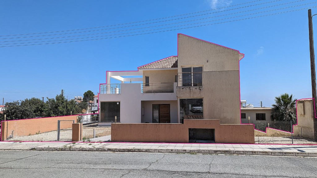 2 Bedroom House for Sale in Pissouri, Limassol