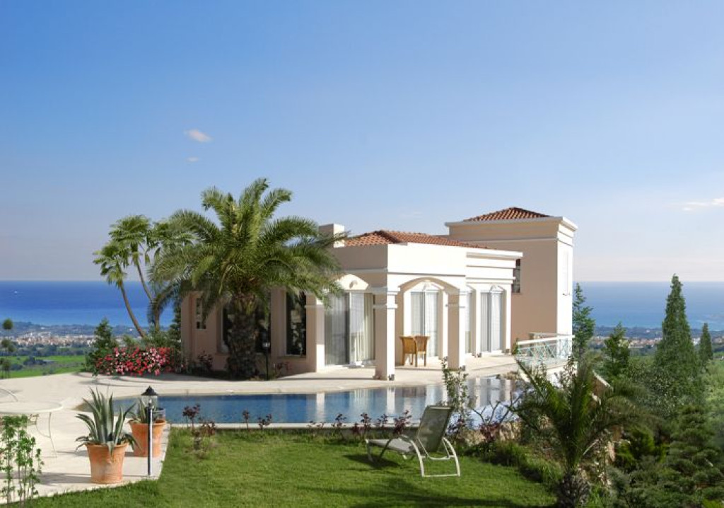 4 Bedroom Villa with a Fantastic location in Kamares, Paphos