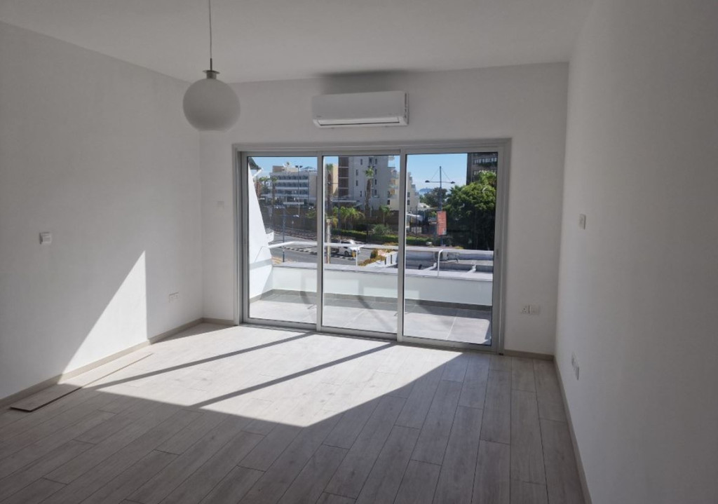 Studio Apartment For sale in Agios Tychonas, Limassol