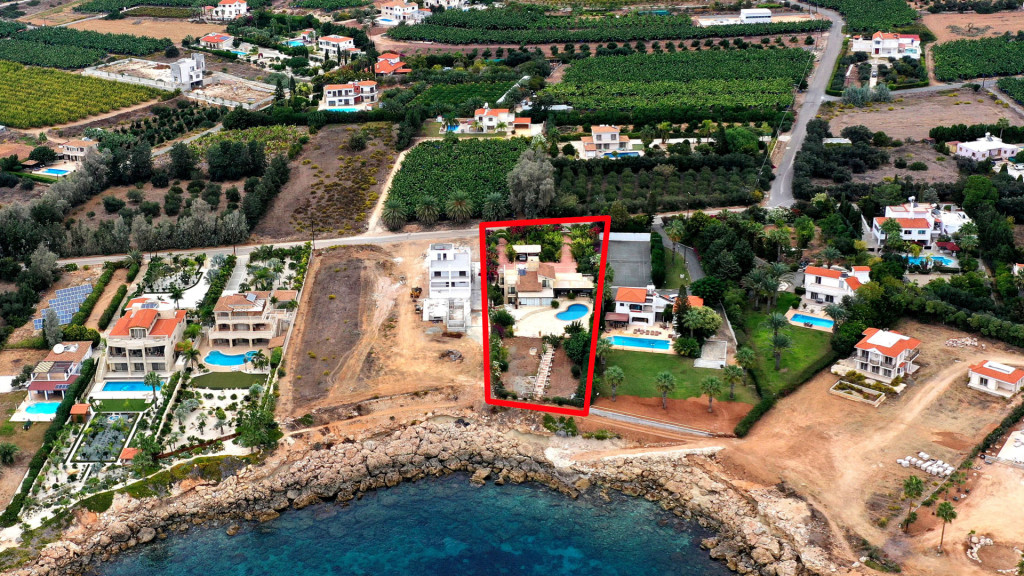 Seaside House for Sale in Peyia, Paphos