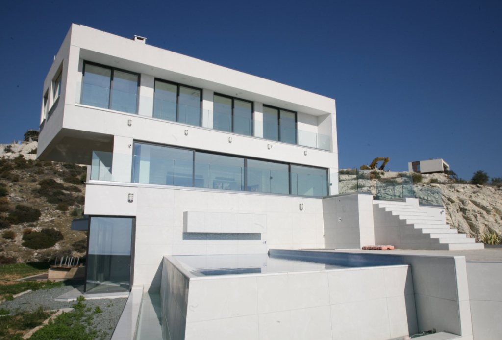 7 Bedroom House for Sale in Agios Tychonas, Limassol