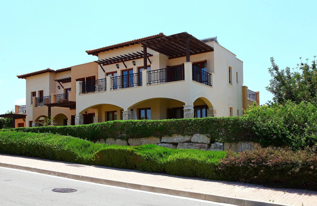 2 Bedroom apartment for Sale in Aphrodite Hills, Paphos